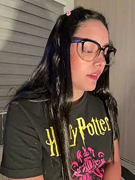 kenndall_21 – Naživo XXX chat