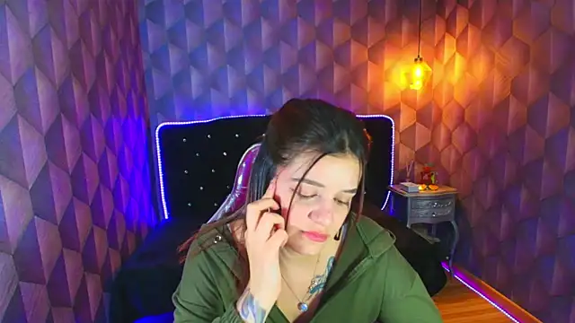 LiaHarryisのライブXXXチャット