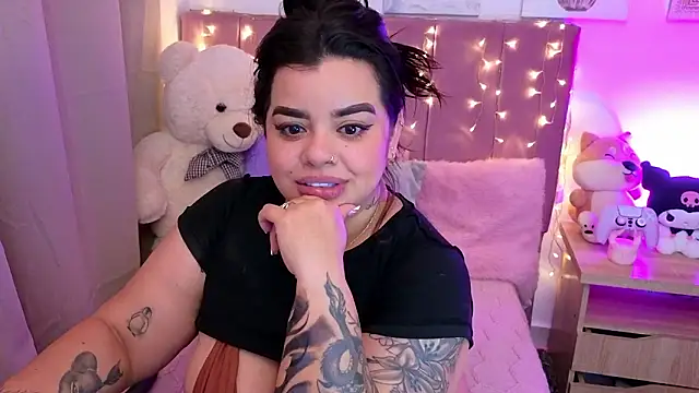 MiahJoness Live XXX-chat