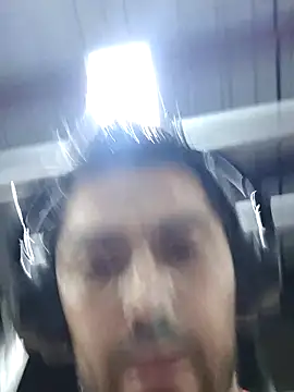 Show modela michell_veryhot na web-kameri