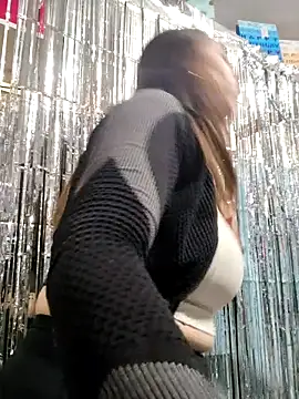 Онлайн чат XXX Mia_Novikov