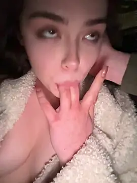 pantyless webkamerás műsora