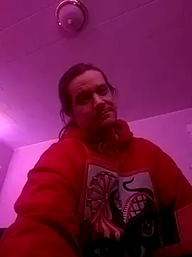 Chatroom XXX en direct de ChuckyyDee