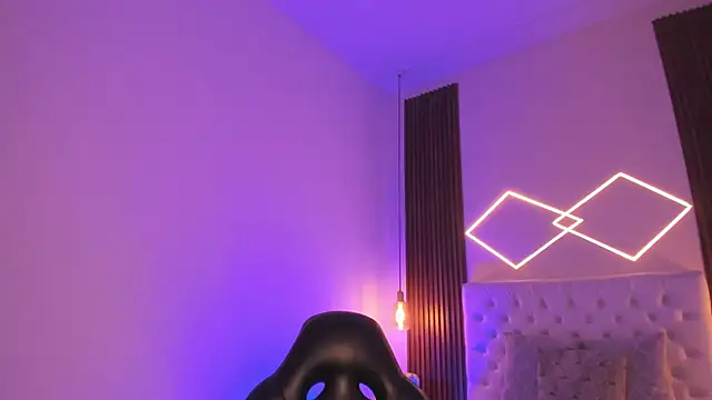 ZamabyCrucie 라이브 XXX 채팅