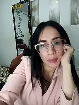 YaraDuartee Chat XXX live