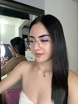 IslaCole Chat XXX live