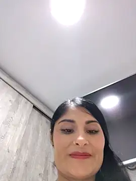 Laia_torres1: онлайн-секс-чат