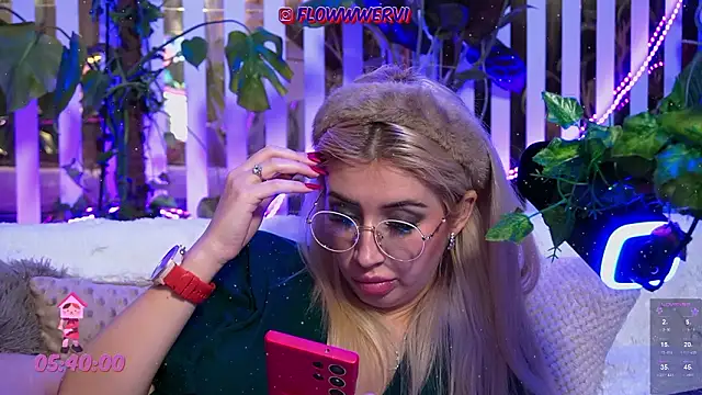 FlowweerGirl's Live XXX Chat
