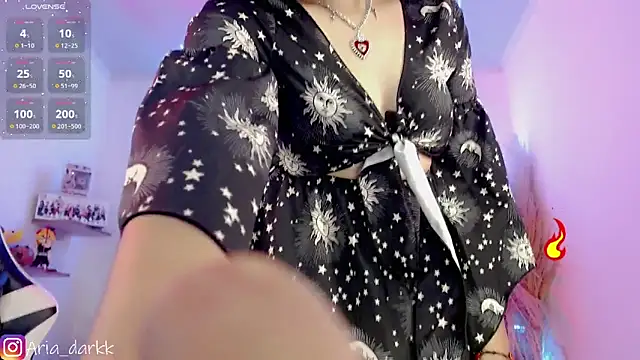 AriaDark's Live XXX Chat