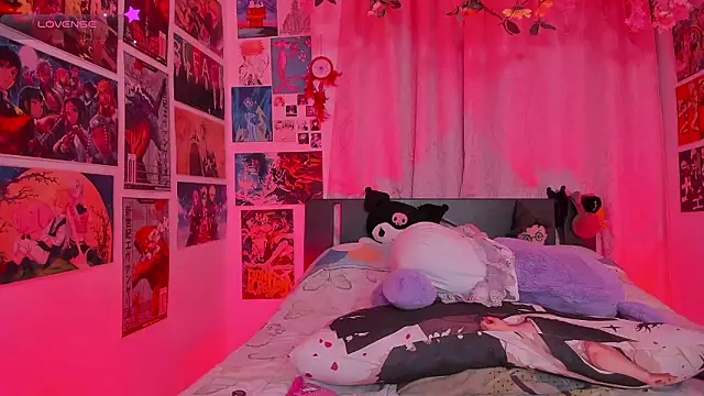 MissCurvyTop élő XXX-chatje