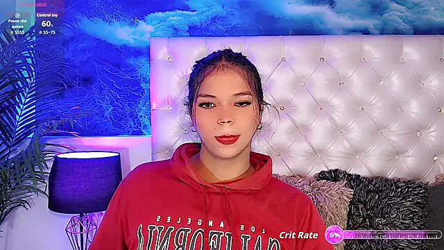 Keira_Fox31 élő XXX-chatje