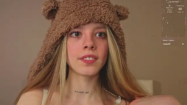 Chat +18 de TiffinyMergist ao vivo