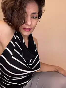 eva_luz: απευθείας συνομιλία ΧΧΧ