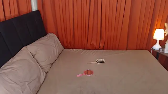 PereyLierge Pertunjukan Webcam