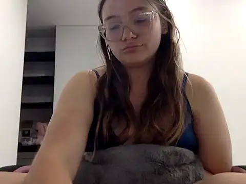 Chatroom XXX en direct de LOLA_R_