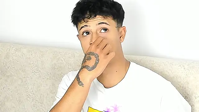 Show modela _Alex_Colton na web-kameri