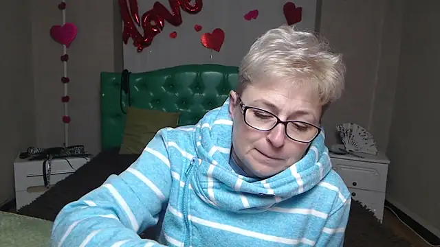 EmiliaGree live XXX chat