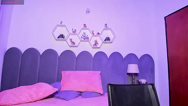 lunagomez24's Live XXX Chat