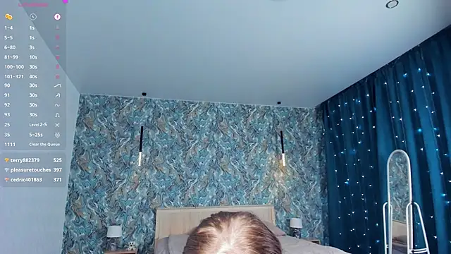 XXX chat uživo modela OdellaFrake