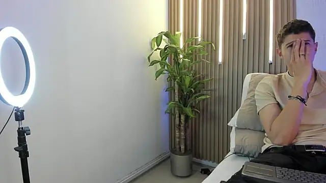 Dorianmistery2322_のライブXXXチャット