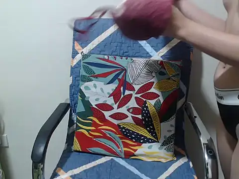 Wet_oliviaxxx Adlı Modelin Canlı XXX Sohbeti