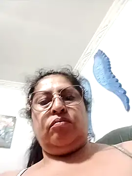 Keyla01_ Adlı Modelin Canlı XXX Sohbeti