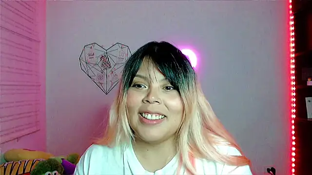 EllieMoonX Live XXX-chat