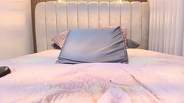 kata_hazel élő XXX-chatje