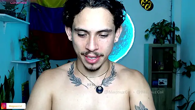 Magnuz_Col Chat XXX live