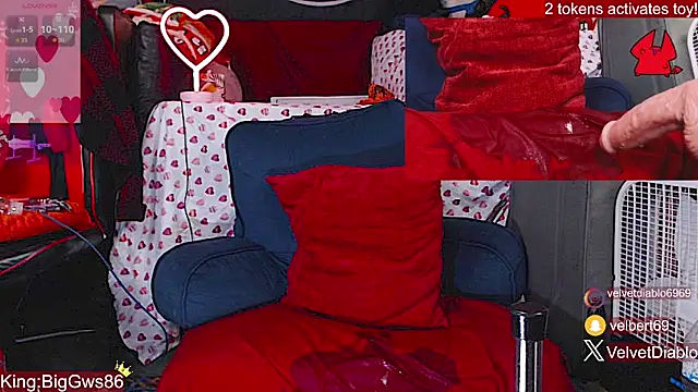 VelvetDiablo élő XXX-chatje