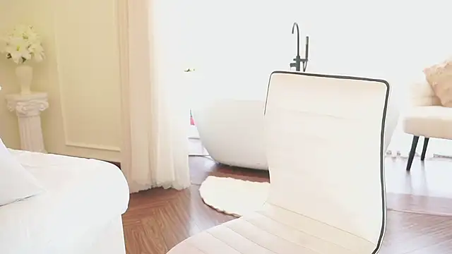 Онлайн чат XXX Hi_Feel_Me