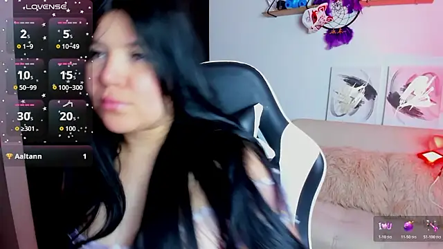 AilynRed Chat XXX in diretta