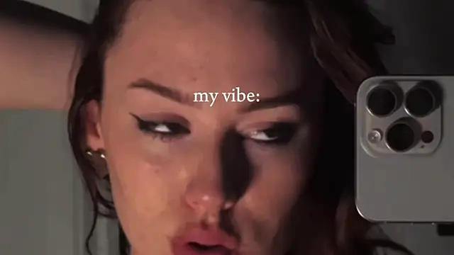 StacyWattsのライブXXXチャット