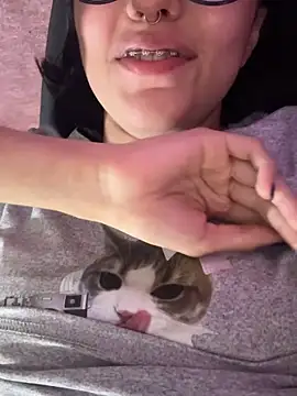 HinaSweet – Naživo XXX chat