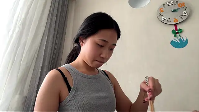 Pokazy przed kamerką – SweetMiaXO