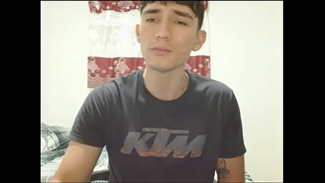 Chat XXX en directo de ChicoMaloFfF