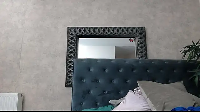 SaraElise webkamerás műsora