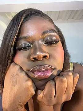 karinacortes' Live XXX Chat