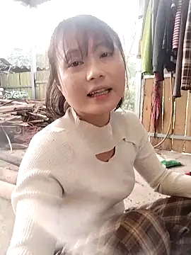 linda_bae00n Webbikameraesitys