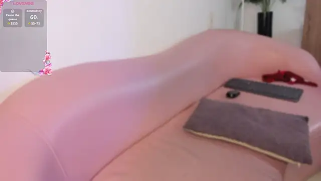 Ayha_khalaf's Webcam Show