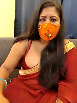 Poly_bhabi 网络视讯表演