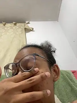 Curly_lily 现场XXX聊天