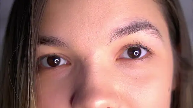 XXX chat uživo modela VeronaAppleberry