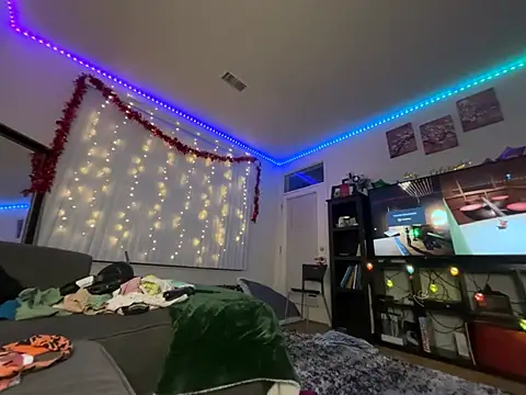 XXX chat uživo modela moan4mona