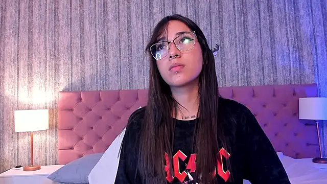 Czat XXX na żywo – LiaaTurner