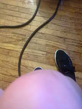 Anna-May97: διαδικτυακό σόου στην κάμερα