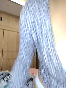 Sarah_Lark- Chat XXX in diretta