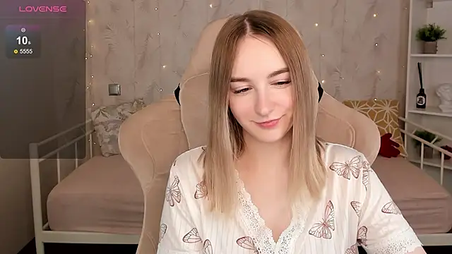 Shy_Polly webcam show