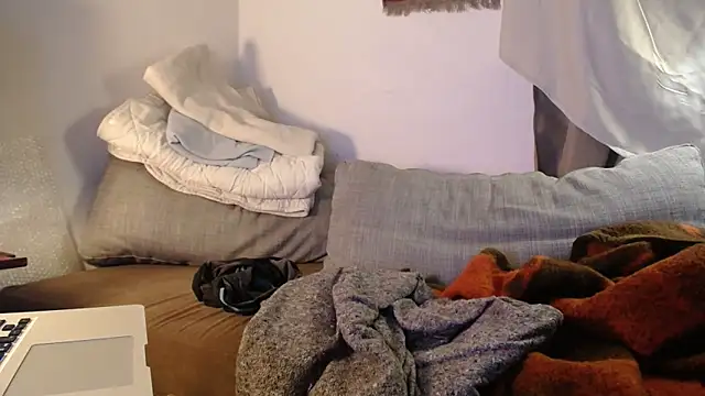 P4RtYBOII92 webcam show