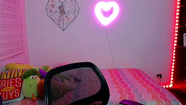 Živý XXX chat EllieMoonX